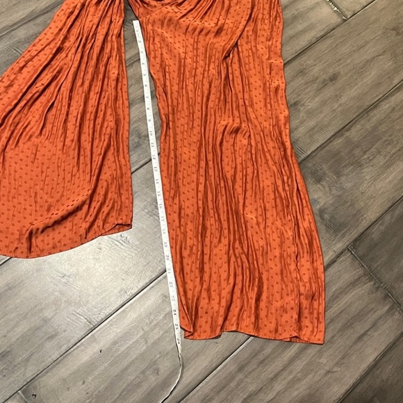 Anthropologie DRA Los Angeles Potter Jumpsuit in Copper - Size
Small - Picture 14 of 16